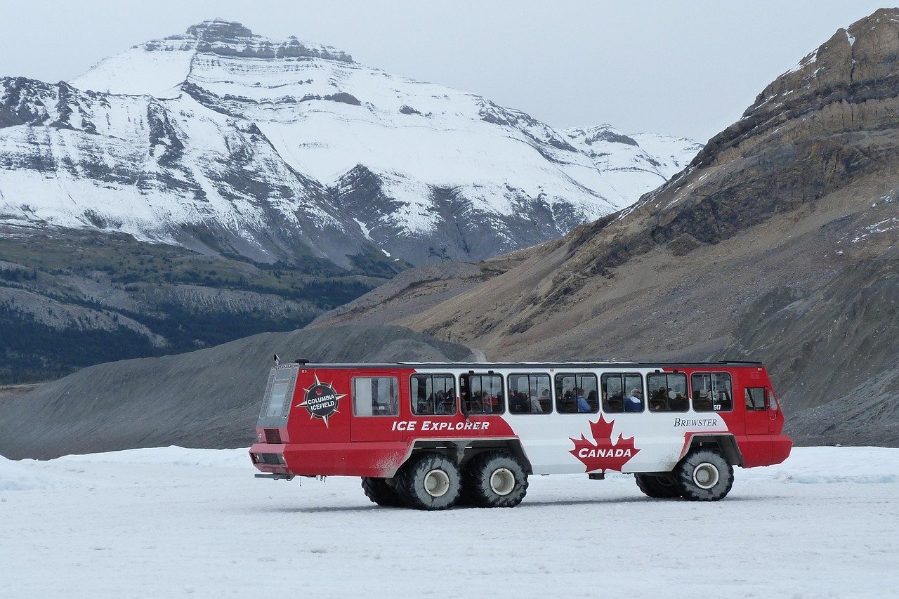 Icefields Parkway scenic drive with mountains